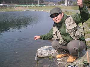 ���C�N�E�b�h���]�[�g